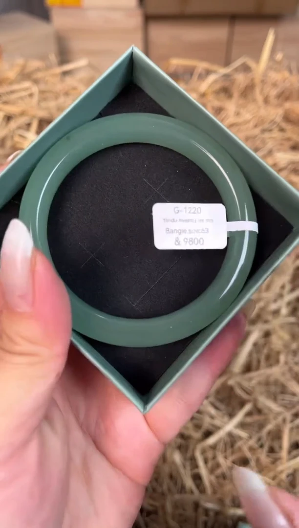 未镶嵌手镯石英质玉G-1220