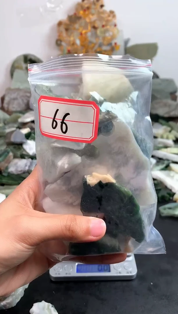 未镶嵌和田玉摆件66