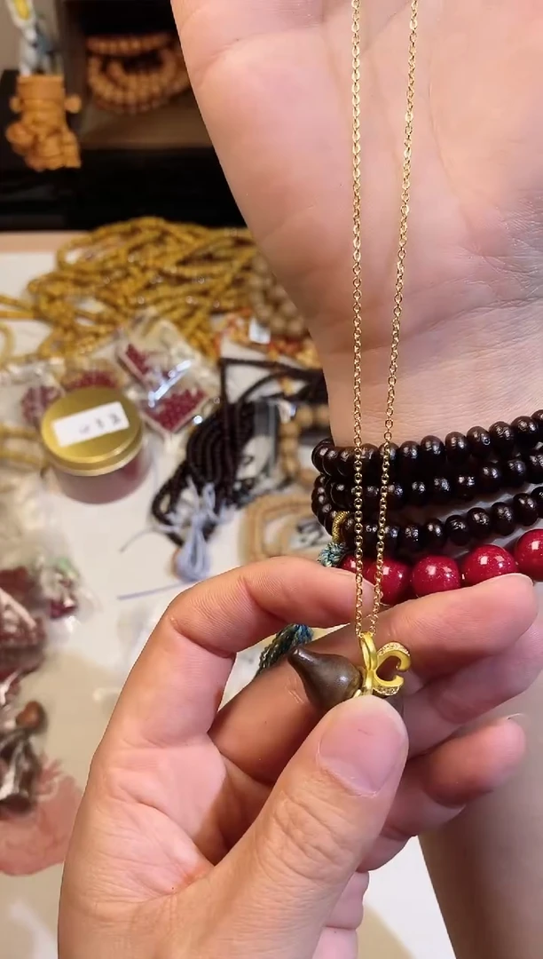 【闪购商品】非洲檀香吊坠沉葫芦项链