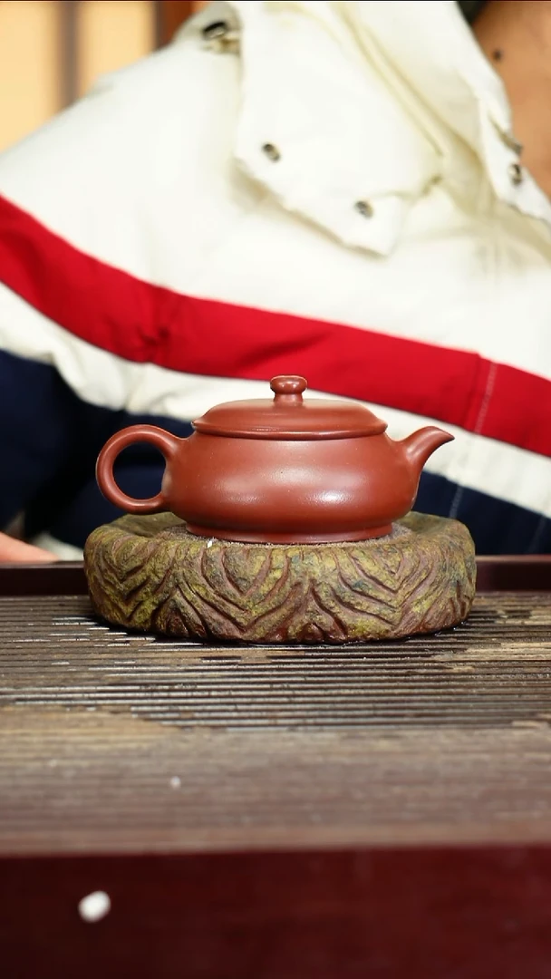 宜兴原矿紫砂壶茶壶宜兴原矿紫砂壶茶壶150C