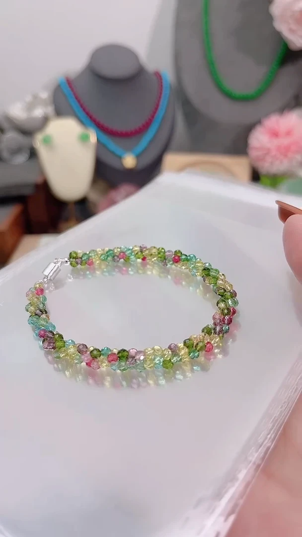 银S925镶嵌手链尖晶石彩麻花19.9