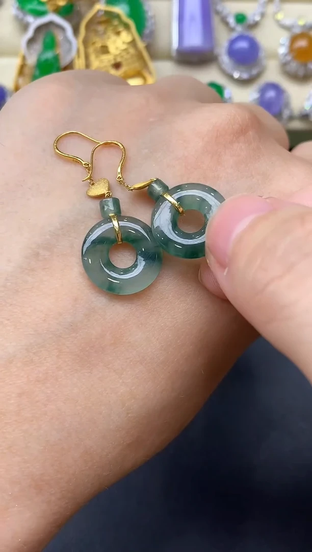 翡翠18K金镶嵌颈饰112-中国好珍宝