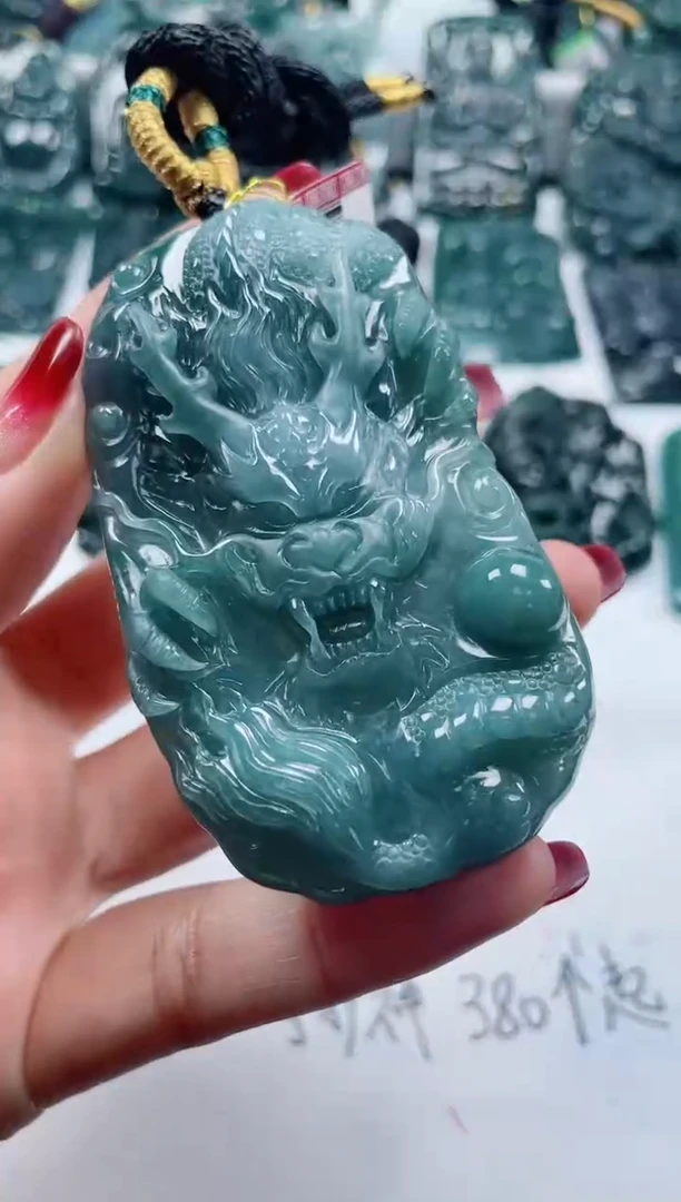 【闪购商品】翡翠颈饰未镶嵌