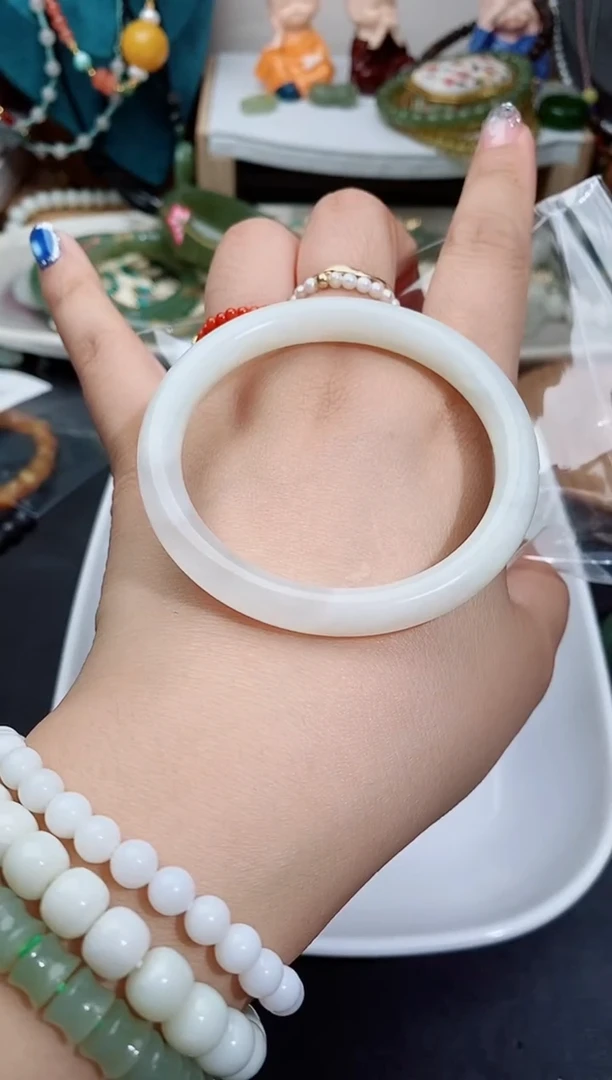 未镶嵌手镯和田玉美*妙60一个A200