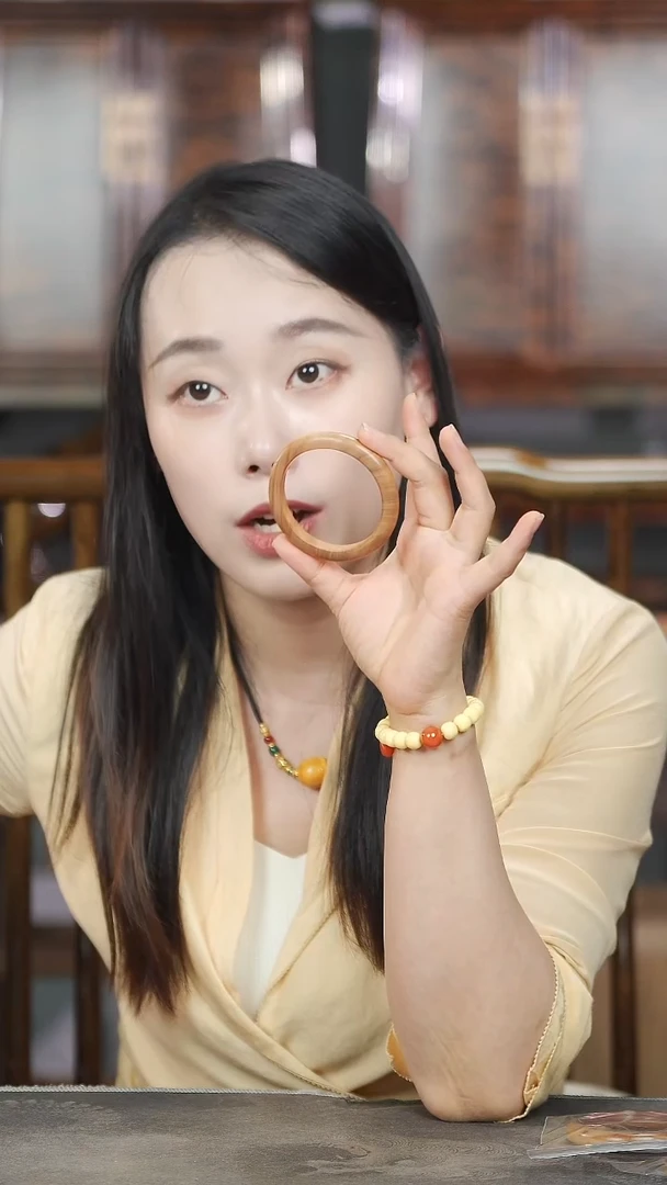 檀香木57圈口黑肉不沉水贵妃手镯