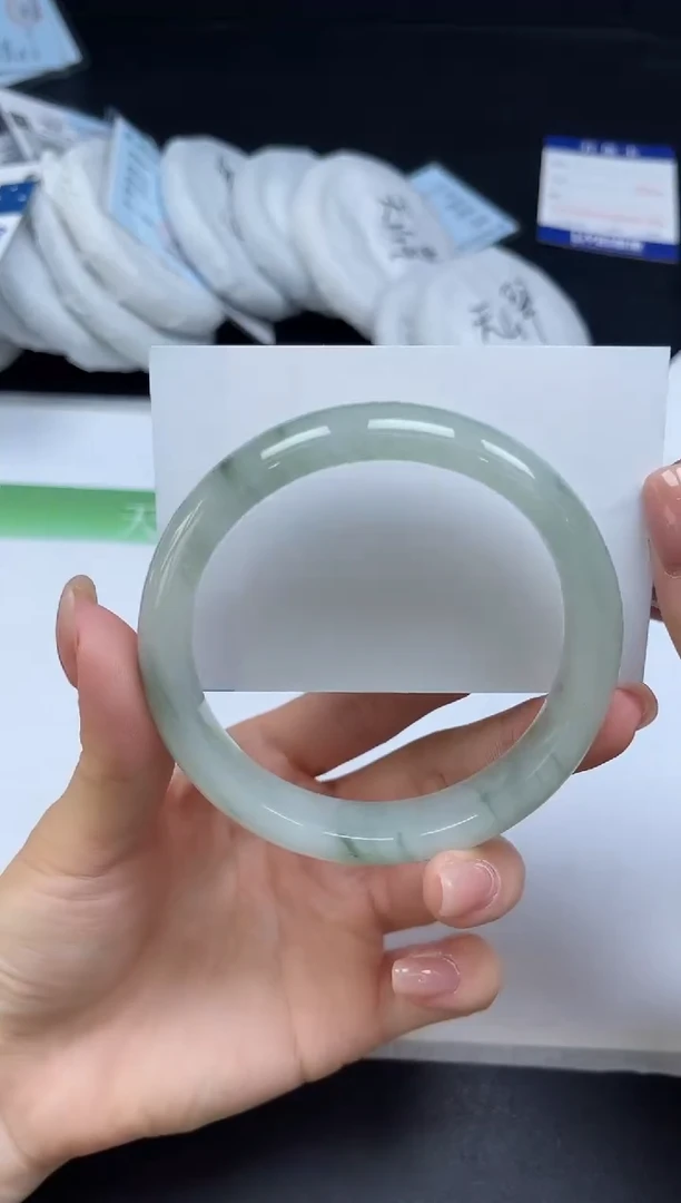 未镶嵌手镯石英质玉091-62