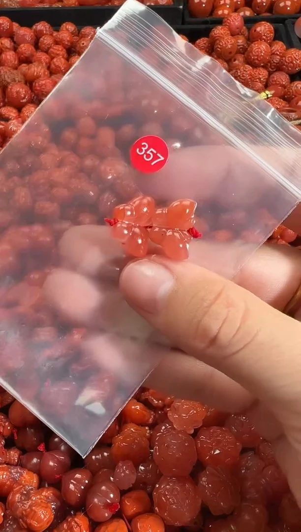 颈饰未镶嵌南红玛瑙1