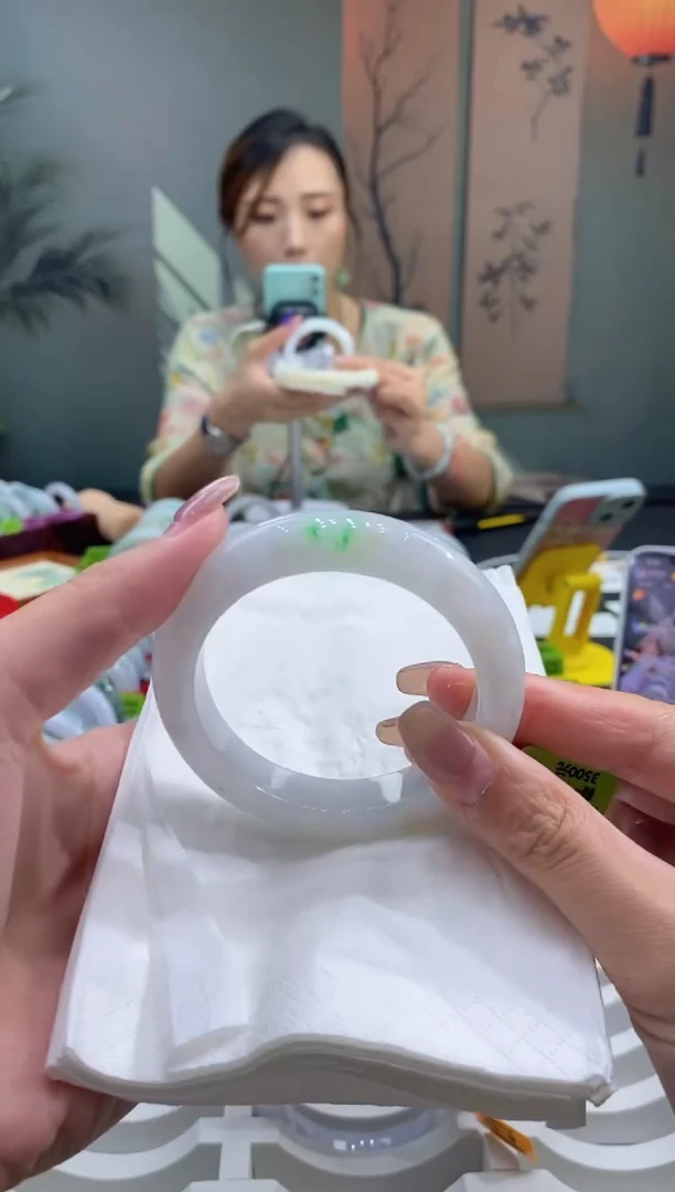未镶嵌手镯翡翠000039413