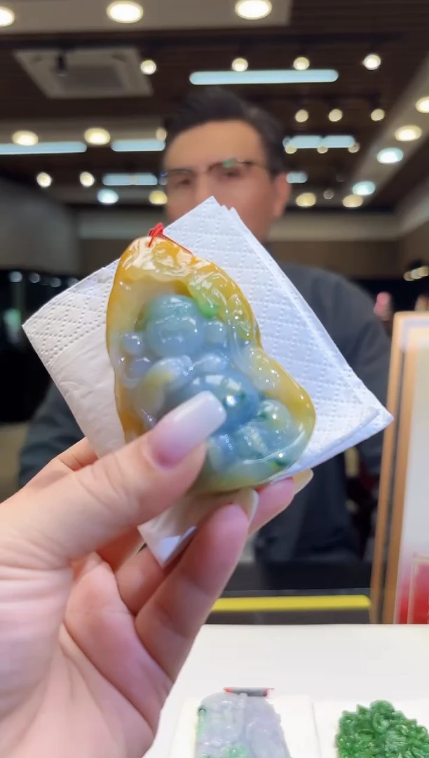 未镶嵌定制翡翠02/1110/C/佛