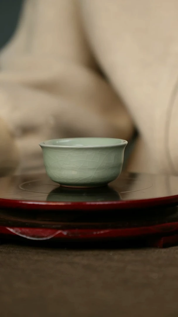 豆绿 小圆杯 无底款