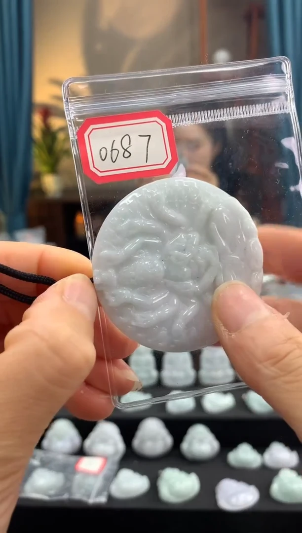 翡翠未镶嵌颈饰千手0687