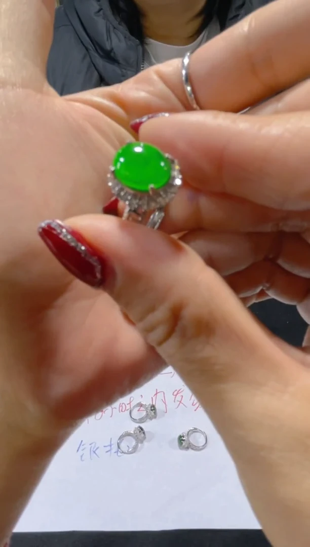 【闪购商品】定制翡翠未镶嵌天然A货翡翠假一罚四（多样性）