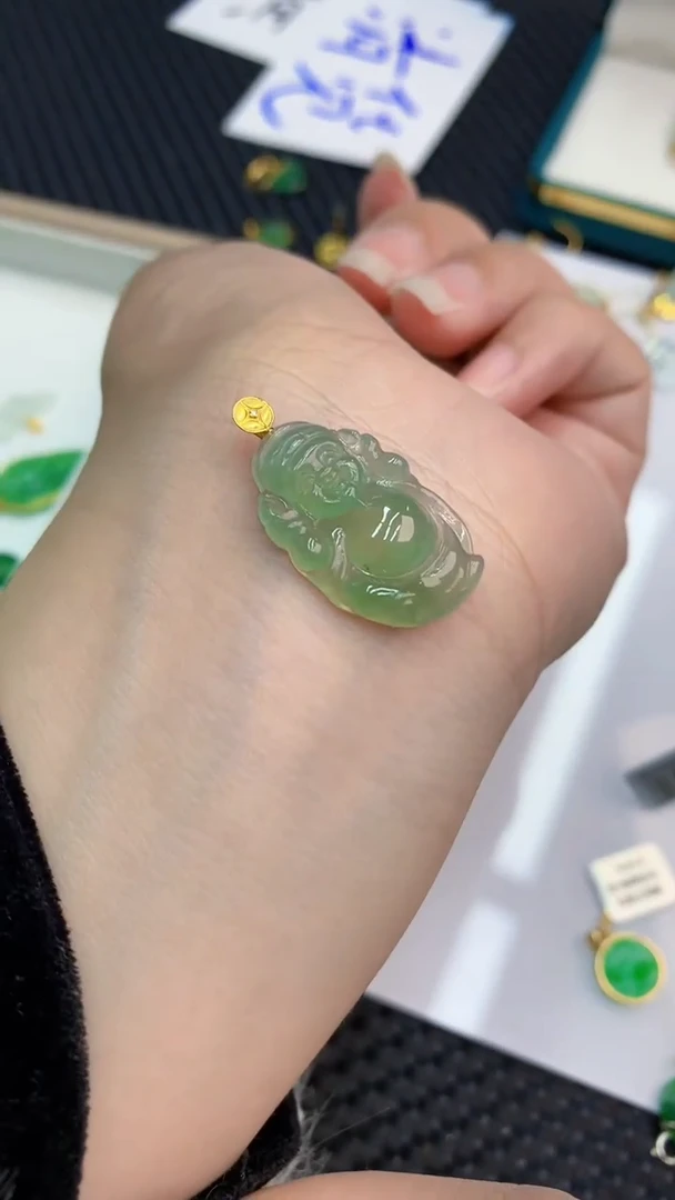 【闪购商品】翡翠颈饰18K金镶嵌            8