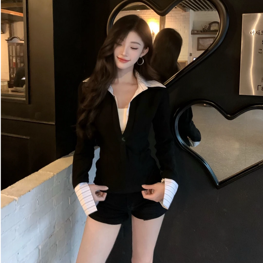 美式假两件拼接翻v领T恤女2025春秋新款气质高级设计感上衣长袖