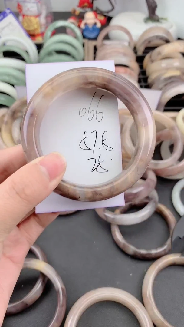 未镶嵌手镯石英质玉066