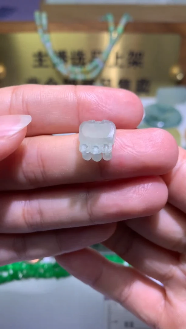 【闪购商品】定制翡翠未镶嵌毛货