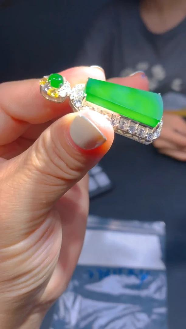 未镶嵌定制翡翠60定制翡翠—多样性发货（发其一）