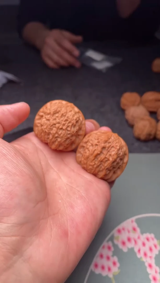 把件文玩核桃a100  血麒麟 40尺