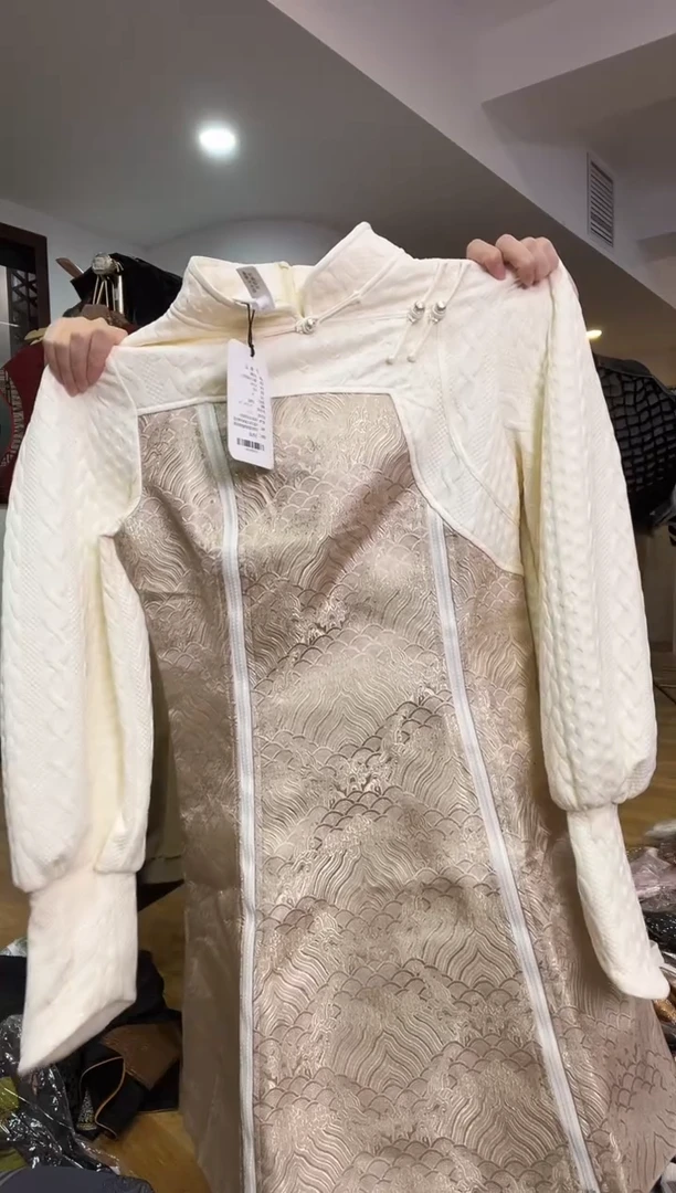 L码        105-115斤  卫衣裙   福利