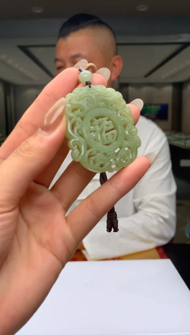 【闪购商品】定制和田玉Boss阳天然和田玉（拍一发一）