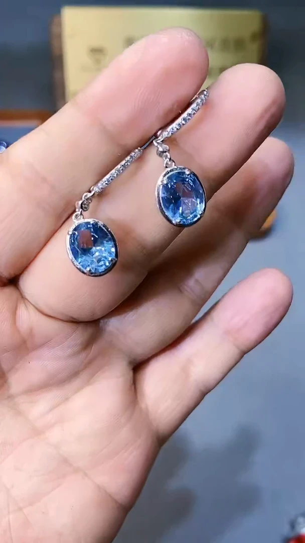 【闪购商品】海蓝宝石耳坠银S925镶嵌354