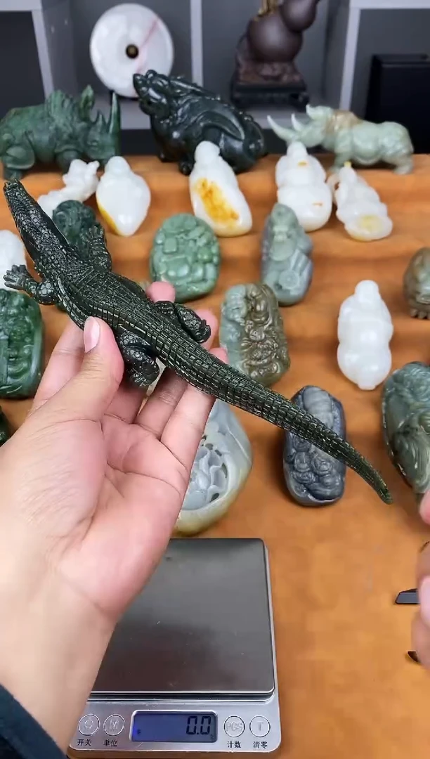 未镶嵌和田玉把件1