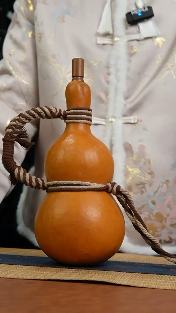 878号 天然热水酒葫芦 一物一拍（有瑕介意勿拍）