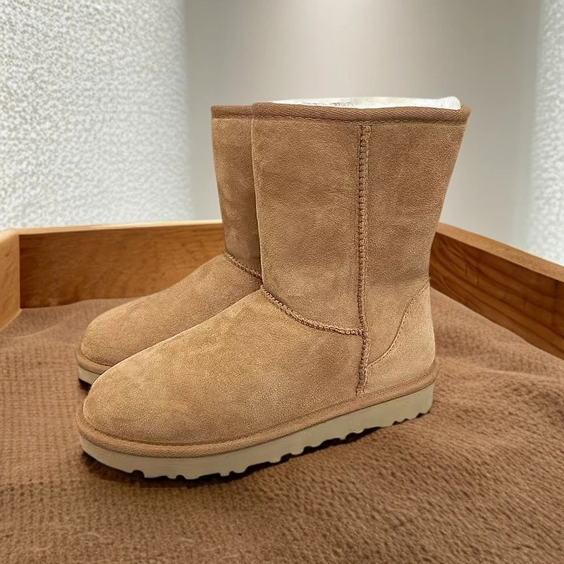 河南桑坡羊皮毛一体中筒雪地靴保暖加绒经典百搭女款真皮冬季棉靴