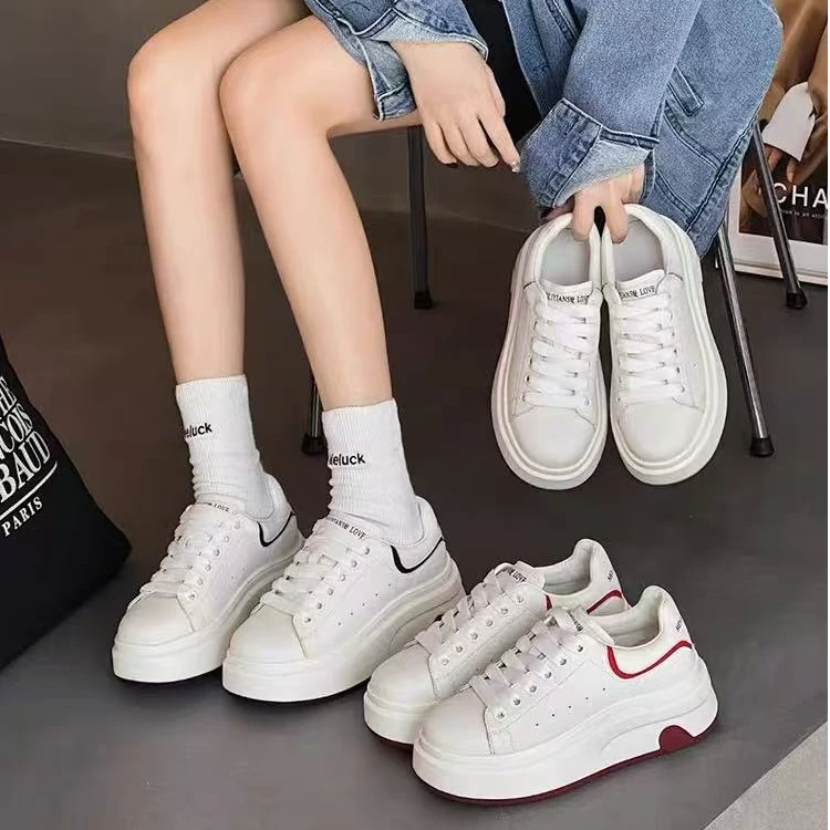 【情人节专属】欧若风春季新款厚底小白鞋圆头松糕底休闲板鞋女Q816