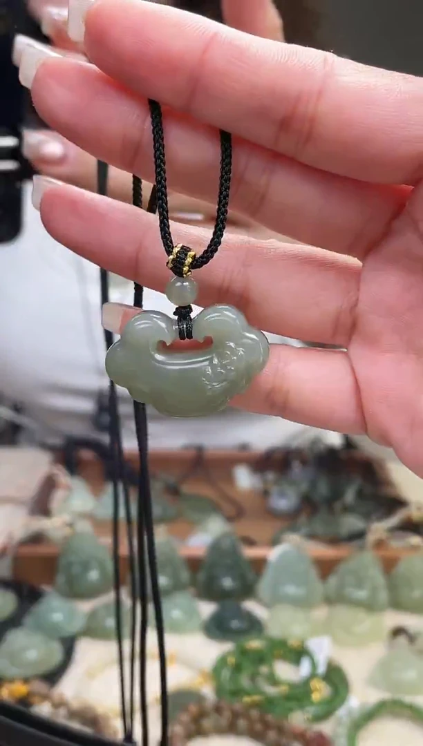 颈饰未镶嵌和田玉福利款