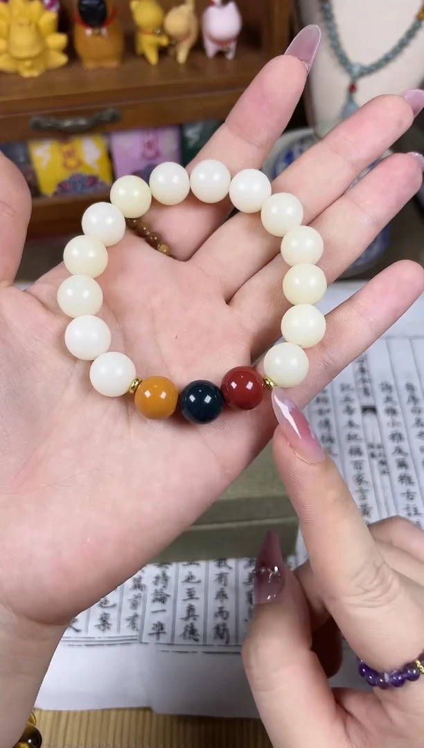 非洲檀香手串/手链菩提木质玉石手串/多发性其一/不带盒子