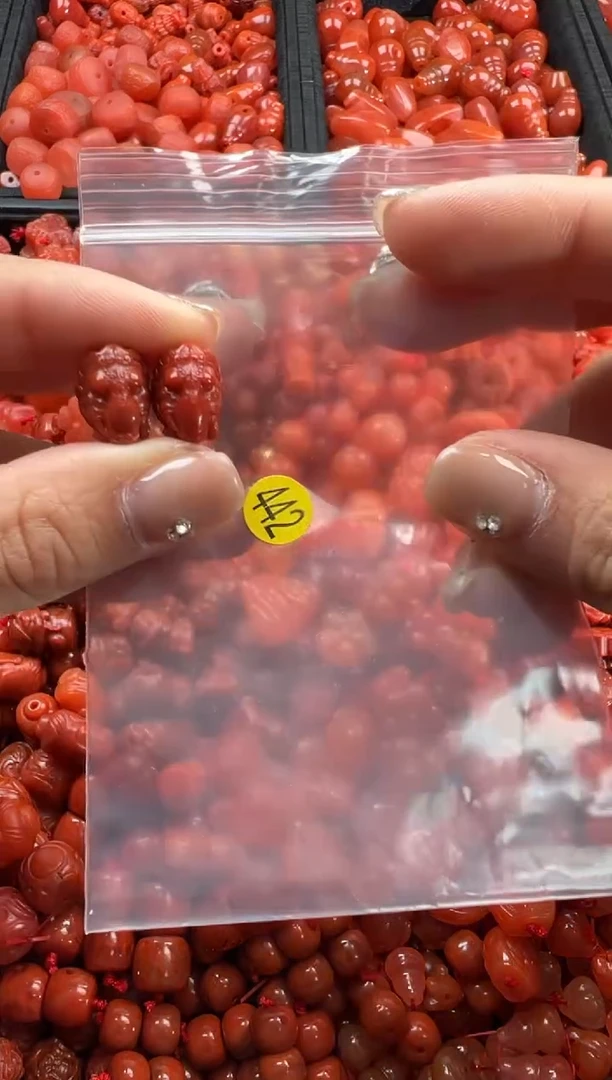 【闪购商品】南红玛瑙颈饰未镶嵌1