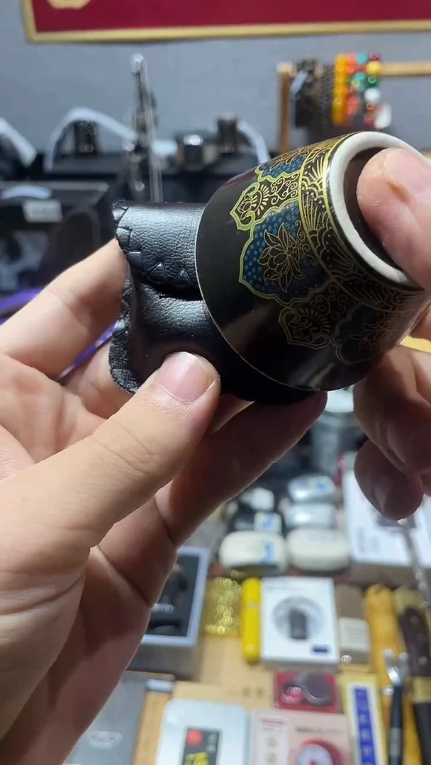 瓷片闪购商品 如图所示