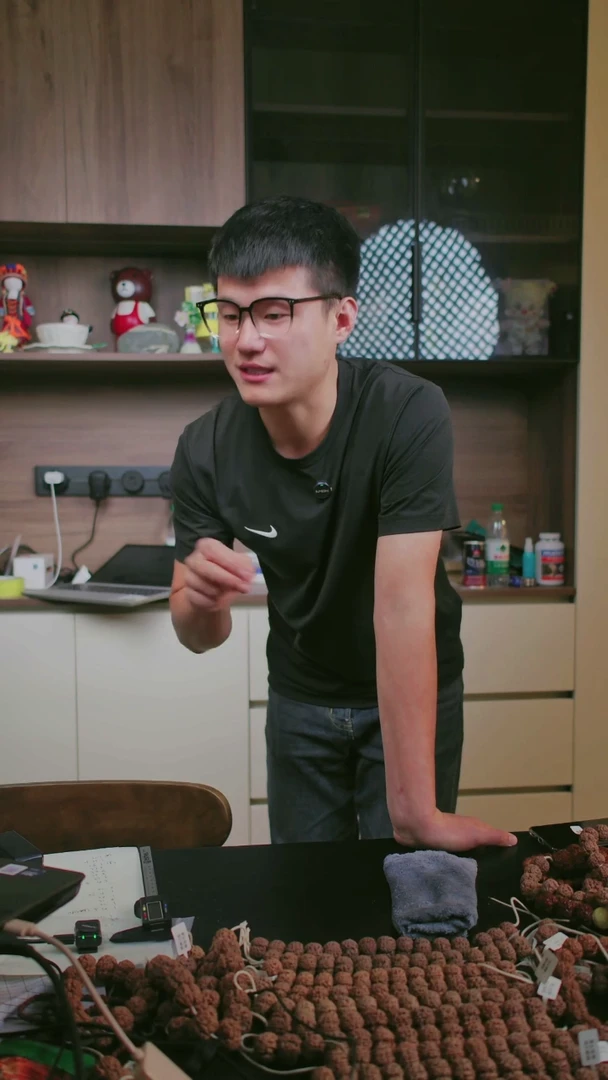 手串金刚菩提金刚菩提==不分品不分尺