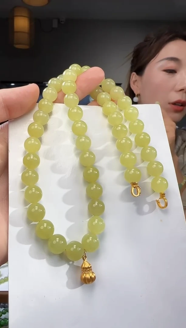 和田玉未镶嵌吊坠(不含链)1