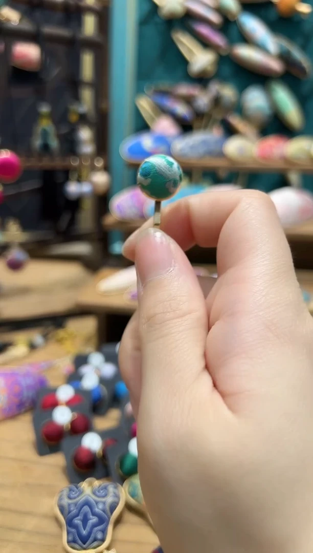 【闪购商品】【孤品车2.13】绿色祥云一字夹孤品