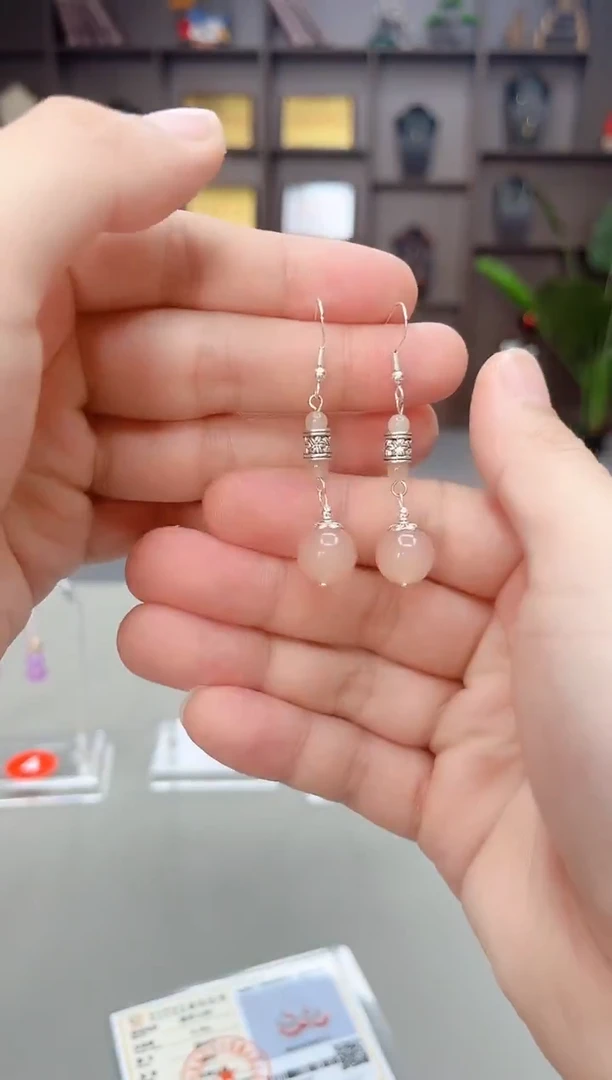 未镶嵌耳饰玛瑙/玉髓338000