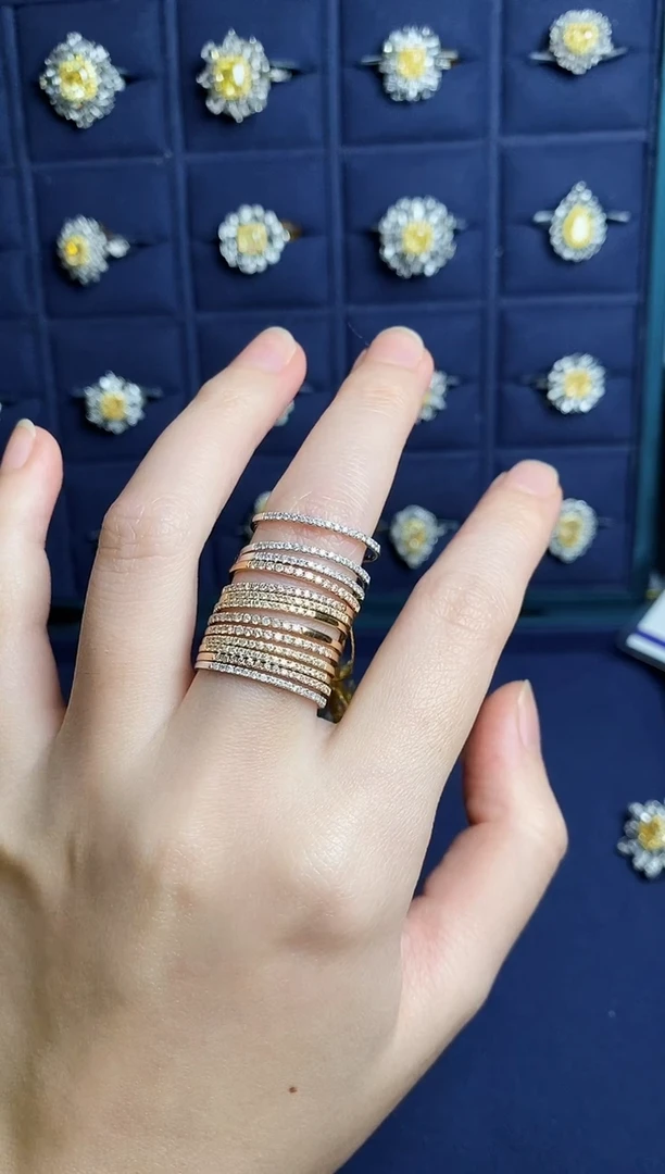 18K金镶嵌戒指钻石多样性发一（下单备注颜色）