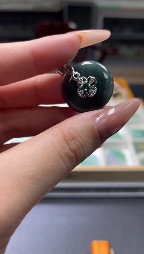 颈饰未镶嵌翡翠天然A货翡翠随机发一件28