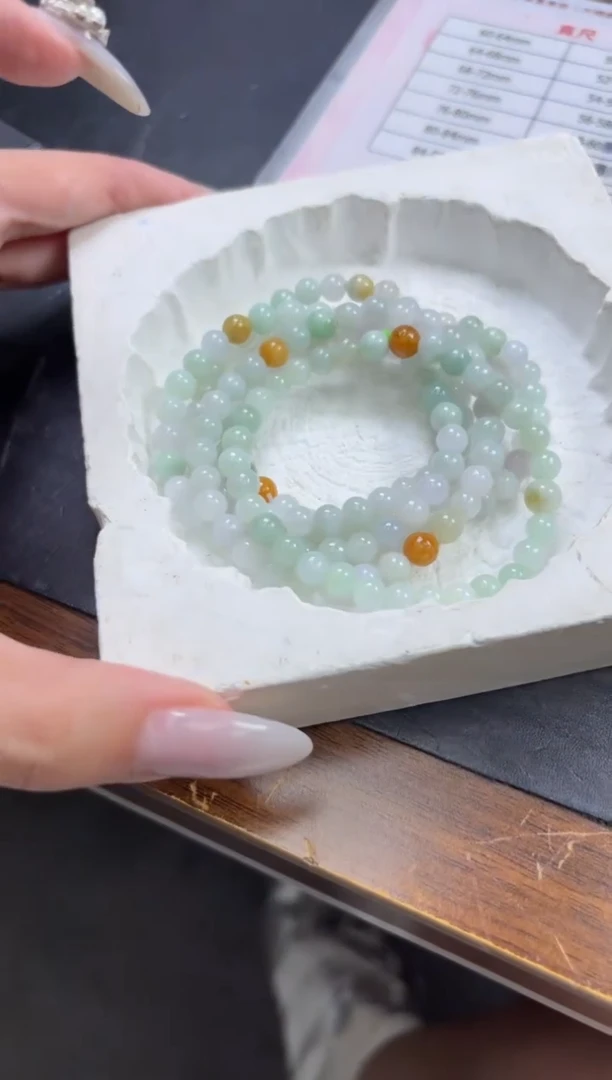 翡翠挂件未镶嵌多样性发一件CZH1230