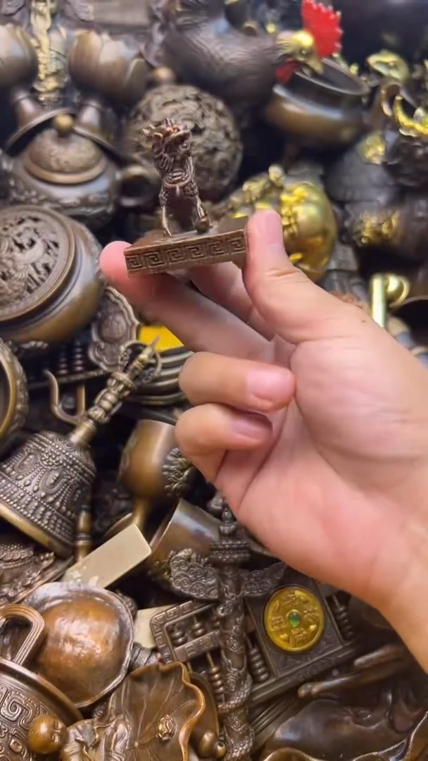 精美铜器，点击下单