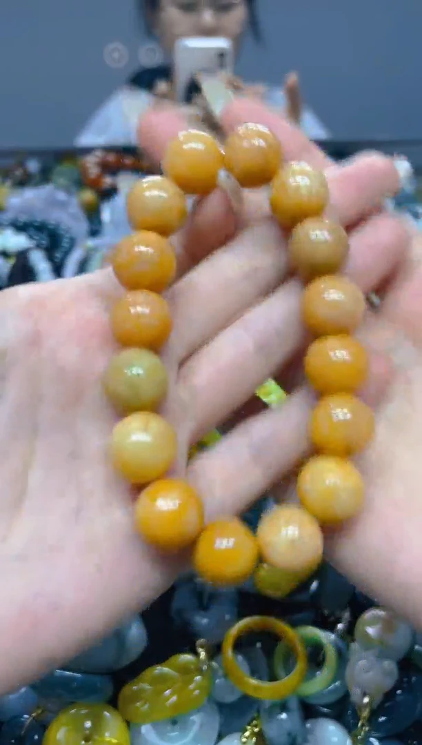 颈饰未镶嵌翡翠13MM/ S /翡翠A货，一件也是批发价