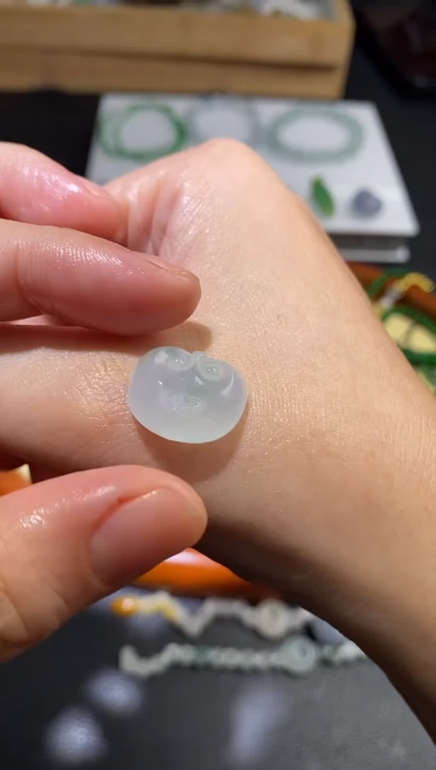 定制翡翠未镶嵌翡翠毛货~