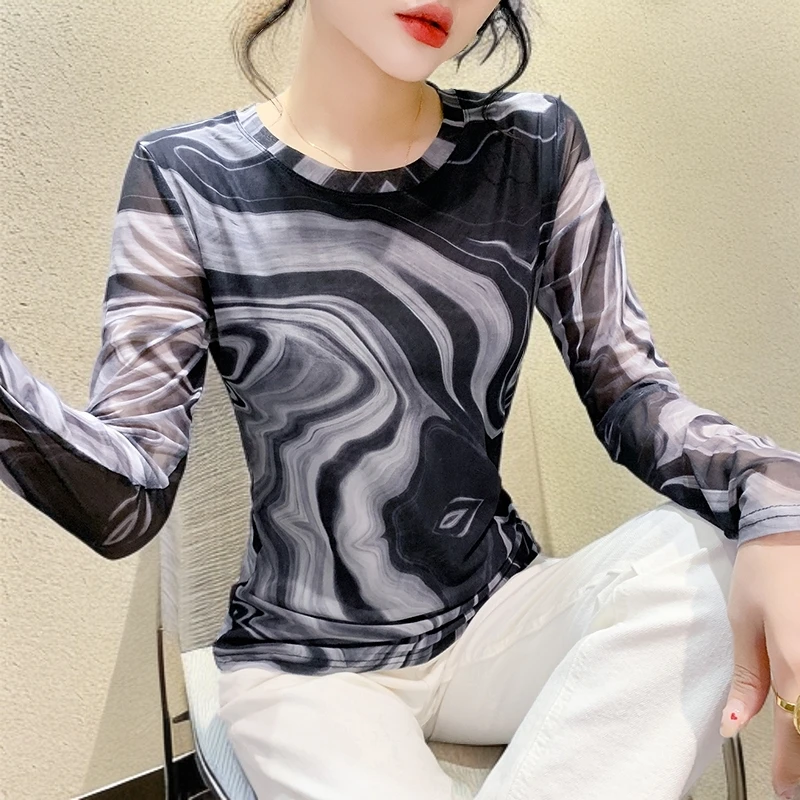 秋装女款爆款2025新款正版网纱上衣高贵上档次网纱内搭气质打底衫