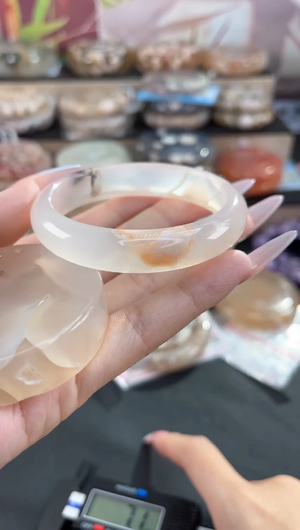 未镶嵌手镯石英质玉54