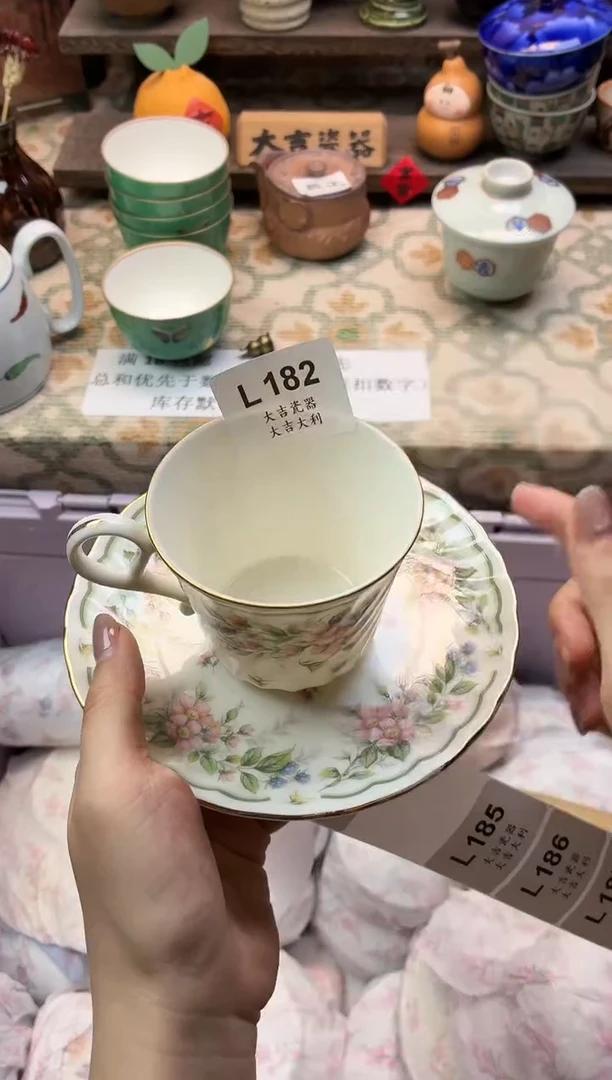 瓷器小*白   L182