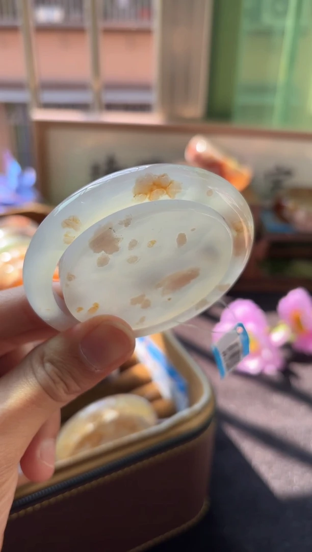 【闪购商品】石英质玉手镯未镶嵌C395(59圈赠送镯心)