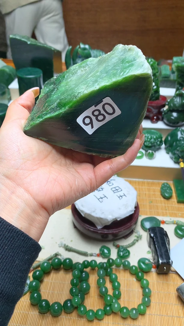 未镶嵌和田玉珠宝半成品1