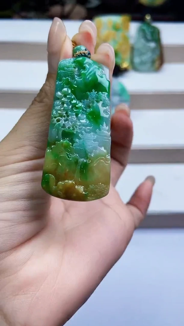 颈饰未镶嵌翡翠翡翠A货