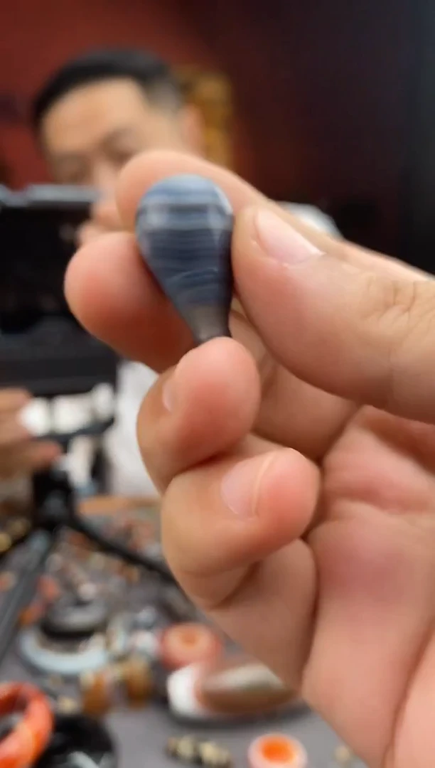 玛瑙/玉髓颈饰未镶嵌-1118 -41 天然的 颜色状态多样性发